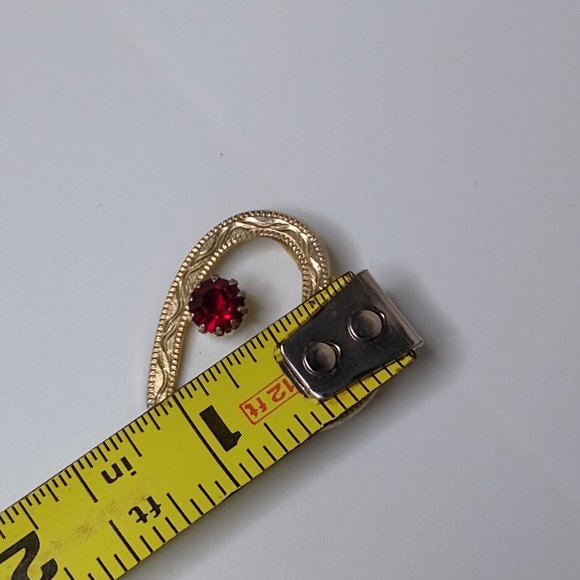 Vintage Heart Shaped Metal And Red Glass Brooch - Picture 13 of 13